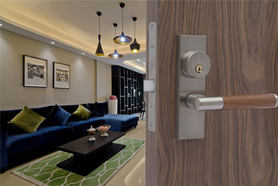 Дверные ручки-защёлки, Дверные ручки из дерева